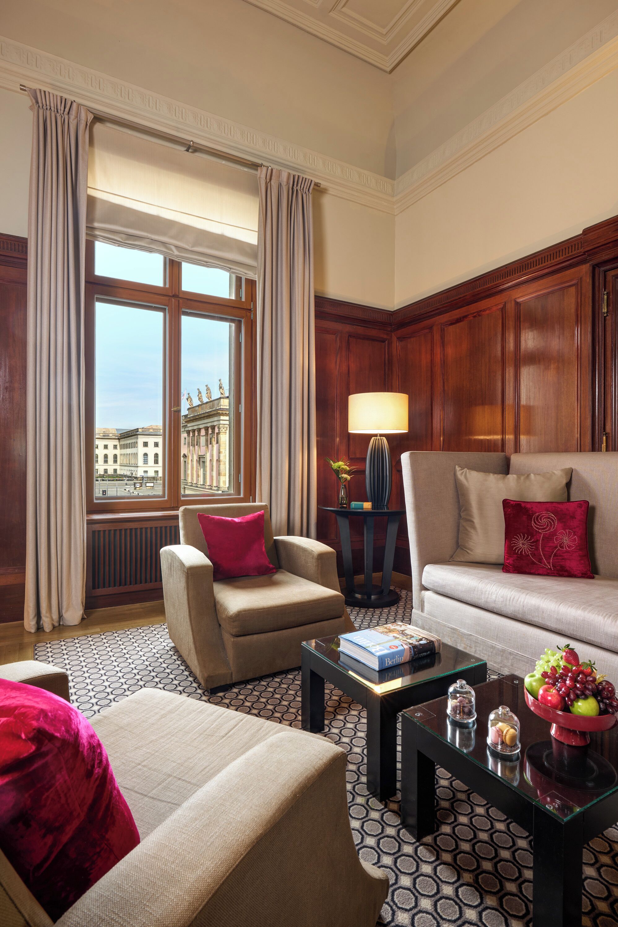 Literie hypoallergénique, minibar, coffres-forts dans les chambres