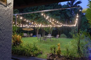 Breakfast, lunch, dinner served; American cuisine, garden views