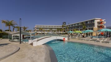 Seasonal outdoor pool, pool cabanas (surcharge), pool umbrellas