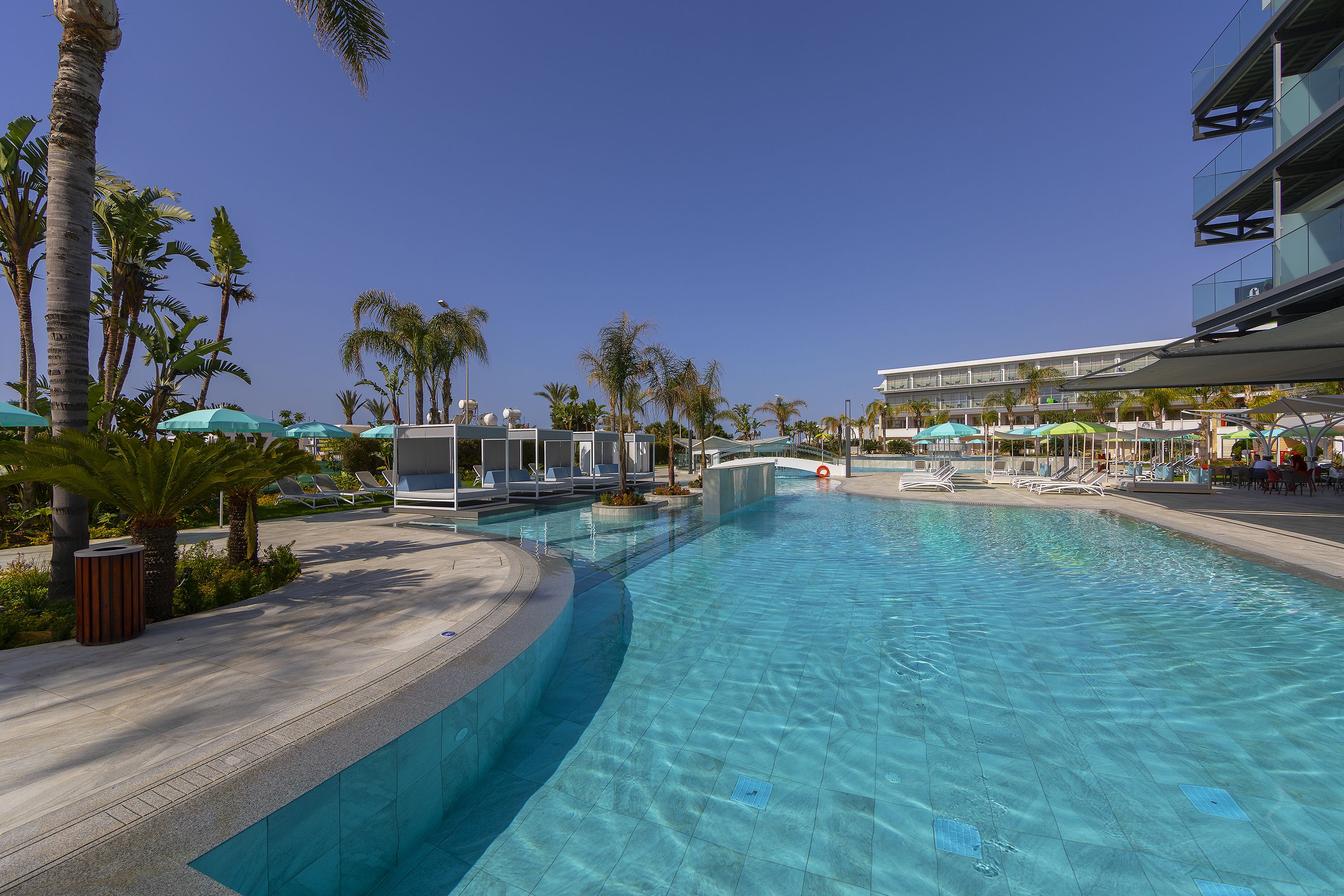 seasonal outdoor pool, pool cabanas (surcharge), pool umbrellas