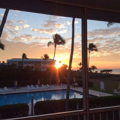 Sunset Beach Inn