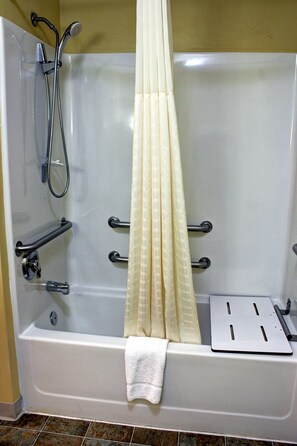 Bathroom shower - Luxbury Inn & Suites (Maryville)
