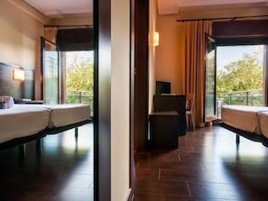 Cortinas blackout, sistema de insonorización y cunas gratuitas