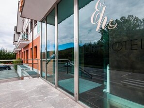 Property entrance - Euba Hotel (Amorebieta)