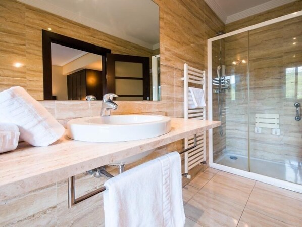 Towels - Euba Hotel (Amorebieta)