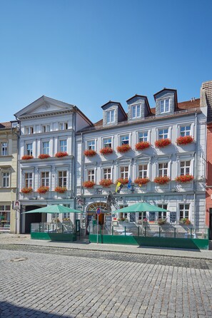 Front of property - Askania Hotel Bernburg (Bernburg)