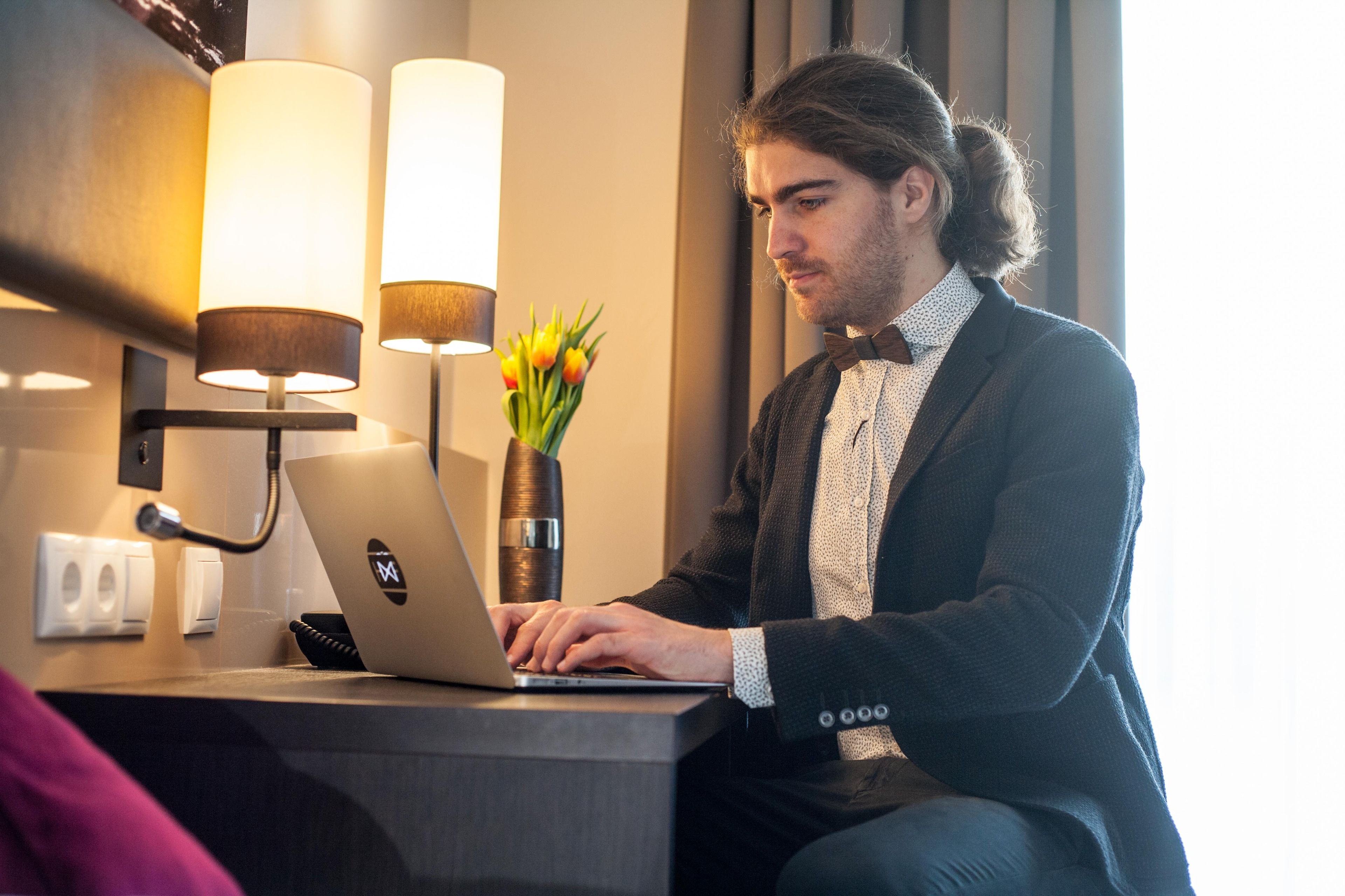 desk, soundproofing, cots/infant beds, rollaway beds