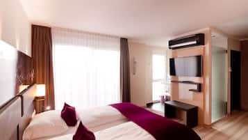 Escritorio, sistema de insonorización, cunas (de pago)