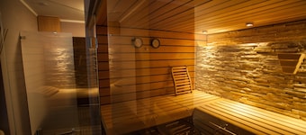 Amalienburg Boutique & Boarding Hotel