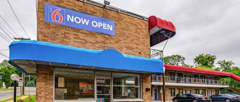 مدخل المنشأة