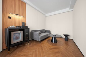 府邸大床套房 | 高級寢具、羽絨被、記憶床墊、免費迷你吧