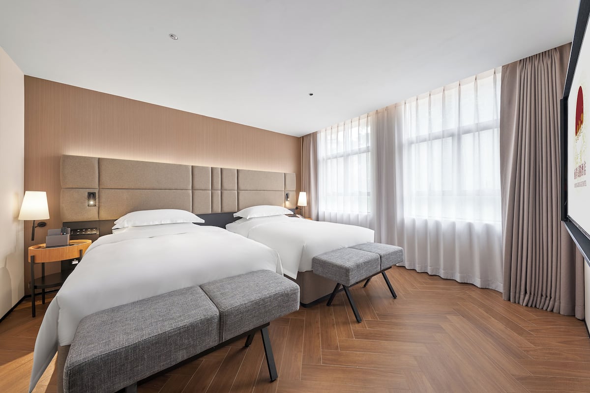 Exclusive Double Room | Premium bedding, down comforters, memory foam beds, free minibar