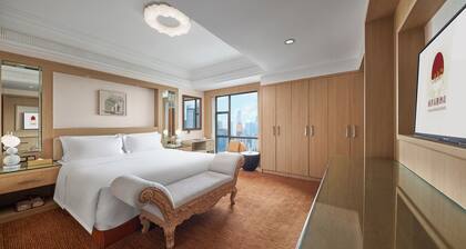 Nanyang King's Gate Hotel - Free Shuttle Service to Canton Fair