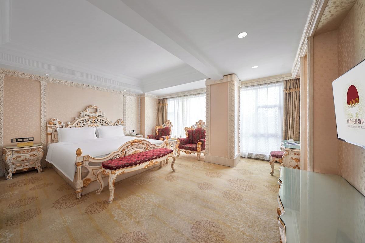 Habitación estándar | Ropa de cama de alta calidad, edredón y camas con efecto memoria