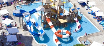 โรงแรมโรซามาร์เบนิดอร์ม