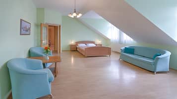 Suite (includes 15% off  for spa in Lazne 5) | In-room safe, desk, iron/ironing board, free cribs/infant beds