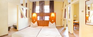 Soundproofing, free WiFi, bed sheets - Hotel Thüringer Hof (Jena)