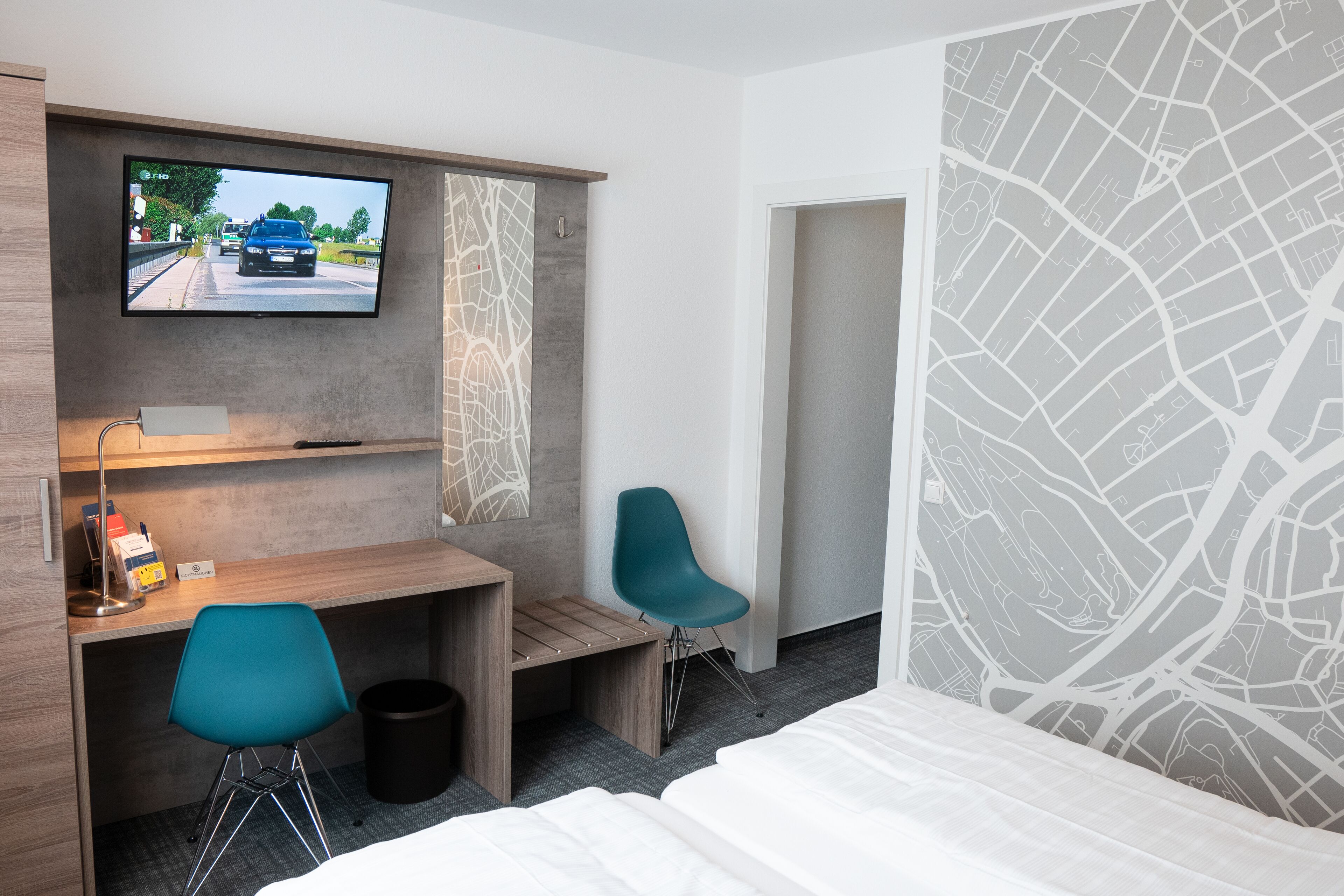 business double room | living area | 21-inch flat-screen tv with cable channels, tv