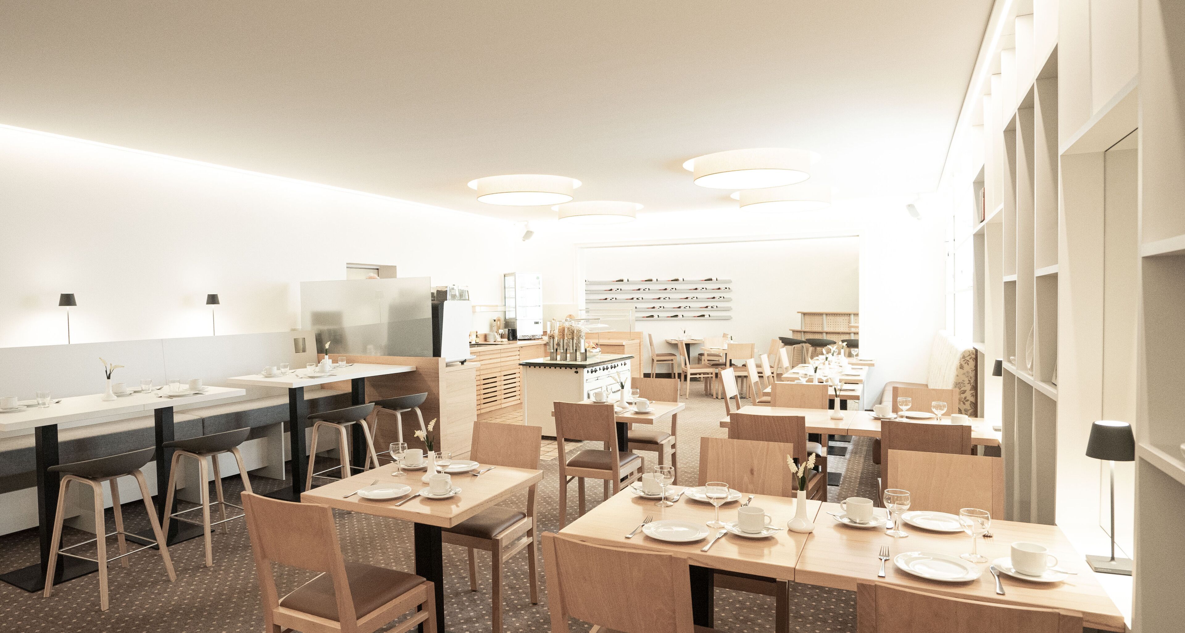 Päivittäinen buffetaamiainen (14.90 EUR per henkilö)