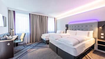 Standard Triple Room | In-room safe, soundproofing, iron/ironing board, free WiFi