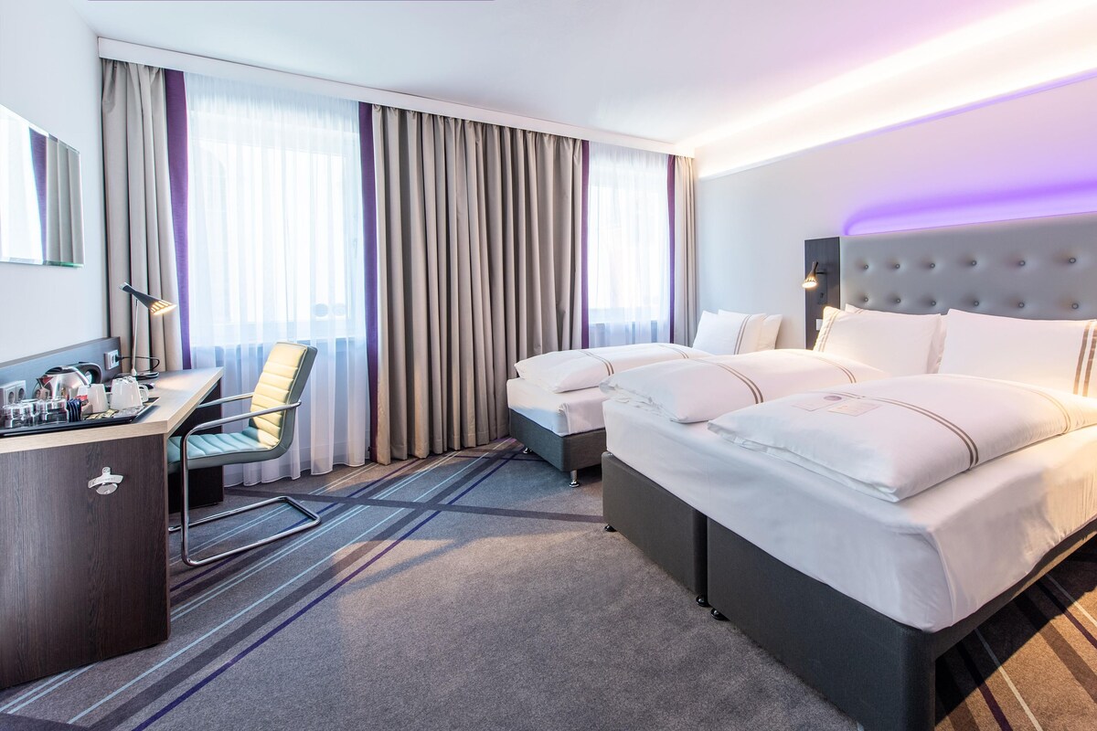 Standard Triple Room | In-room safe, soundproofing, iron/ironing board (on request), WiFi