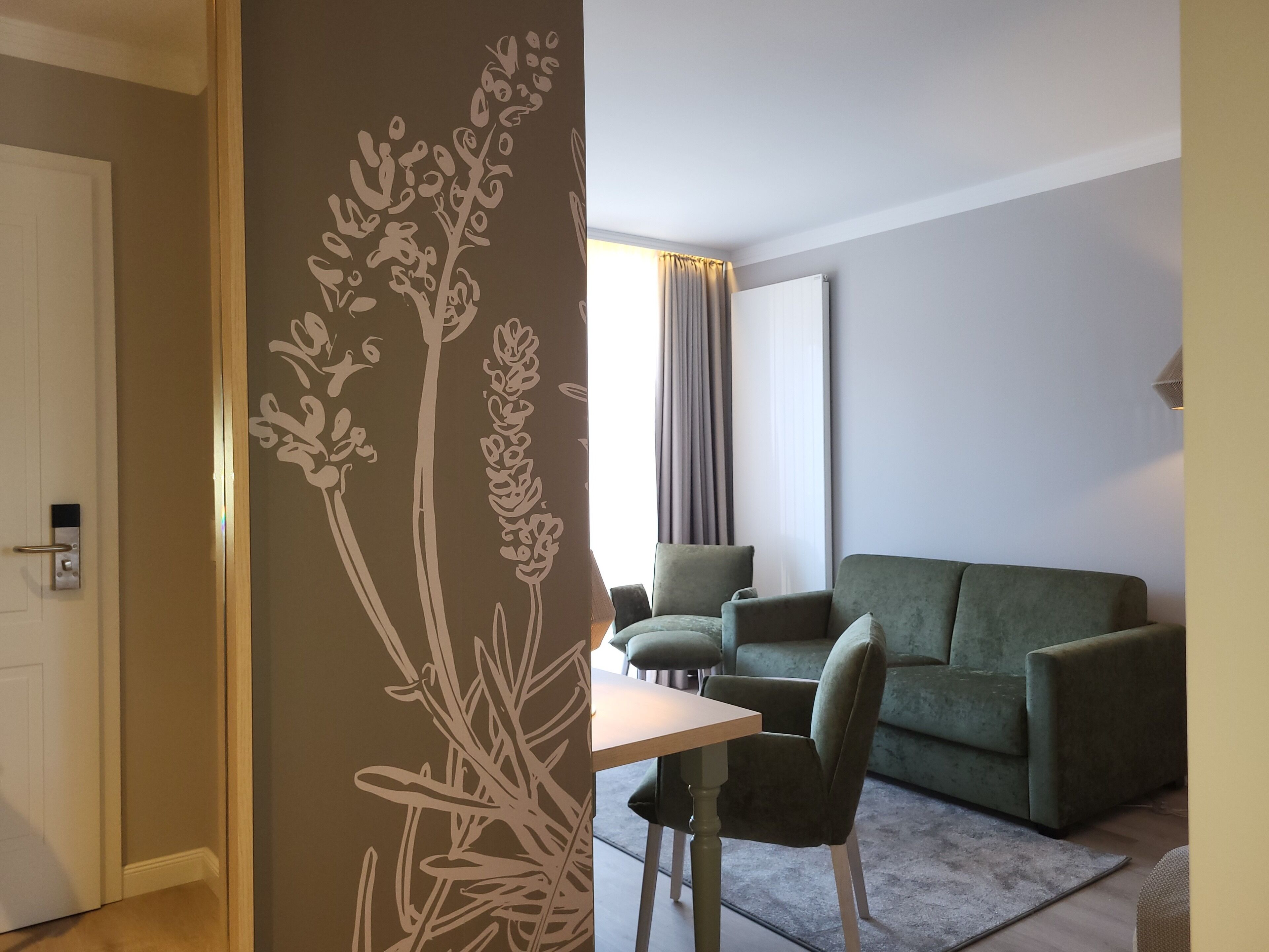 doppelzimmer premium mit balkon | premium bedding, in-room safe, desk, blackout curtains