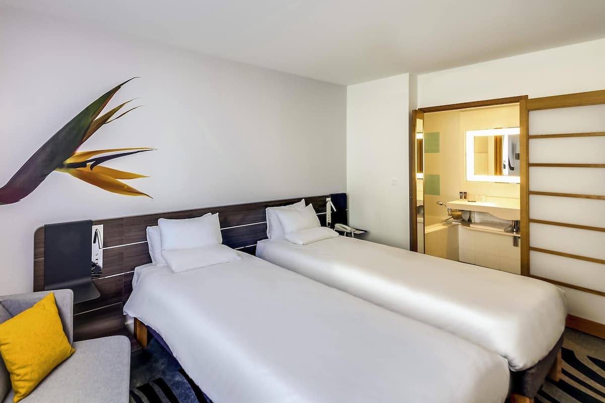 Phòng 2 giường đơn phong cách cổ điển, 2 giường đơn | Bộ đồ giường cao cấp, minibar với thức ăn, đồ uống miễn phí