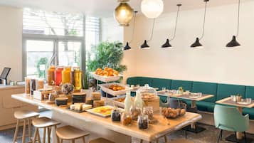 Daily buffet breakfast (EUR 20 per person)