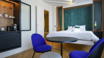 Suite, 1 Double Bed, Terrace | Premium bedding, free minibar items, in-room safe, desk