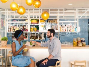 Cocktail bar