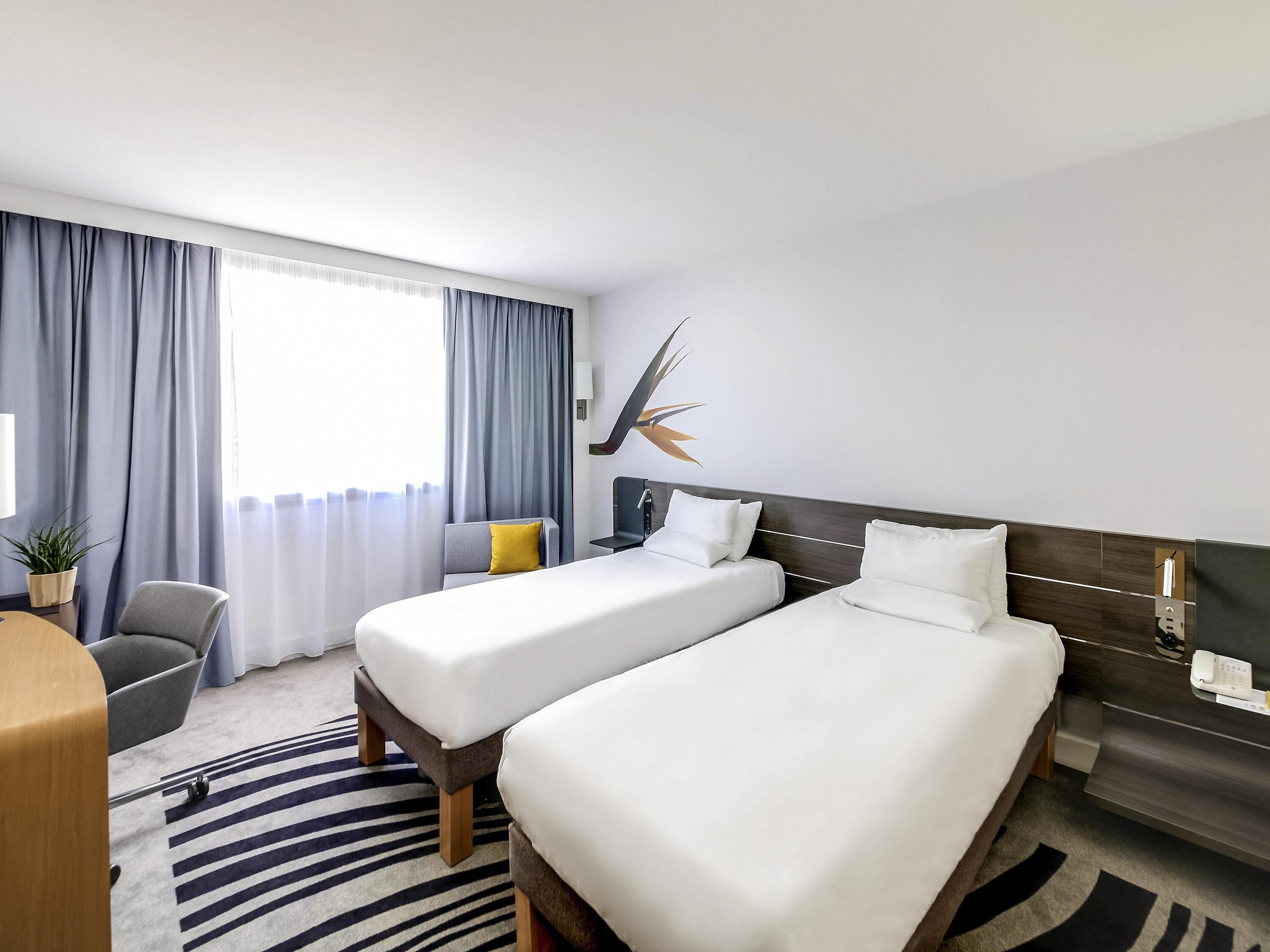 Classic Twin Room, 2 Single Beds | Premium bedding, free minibar items, in-room safe, desk