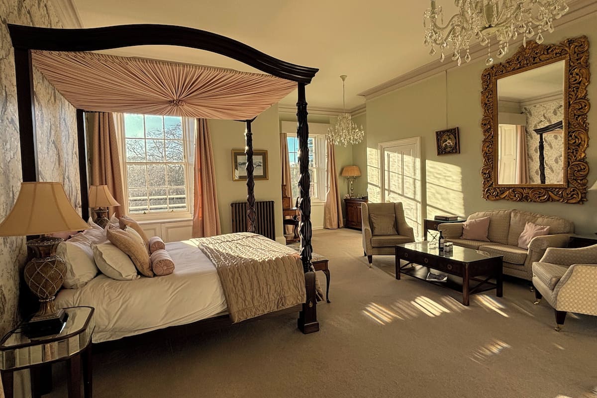 royal suite | in-room safe, iron/ironing board, free cots/infant beds, free wifi