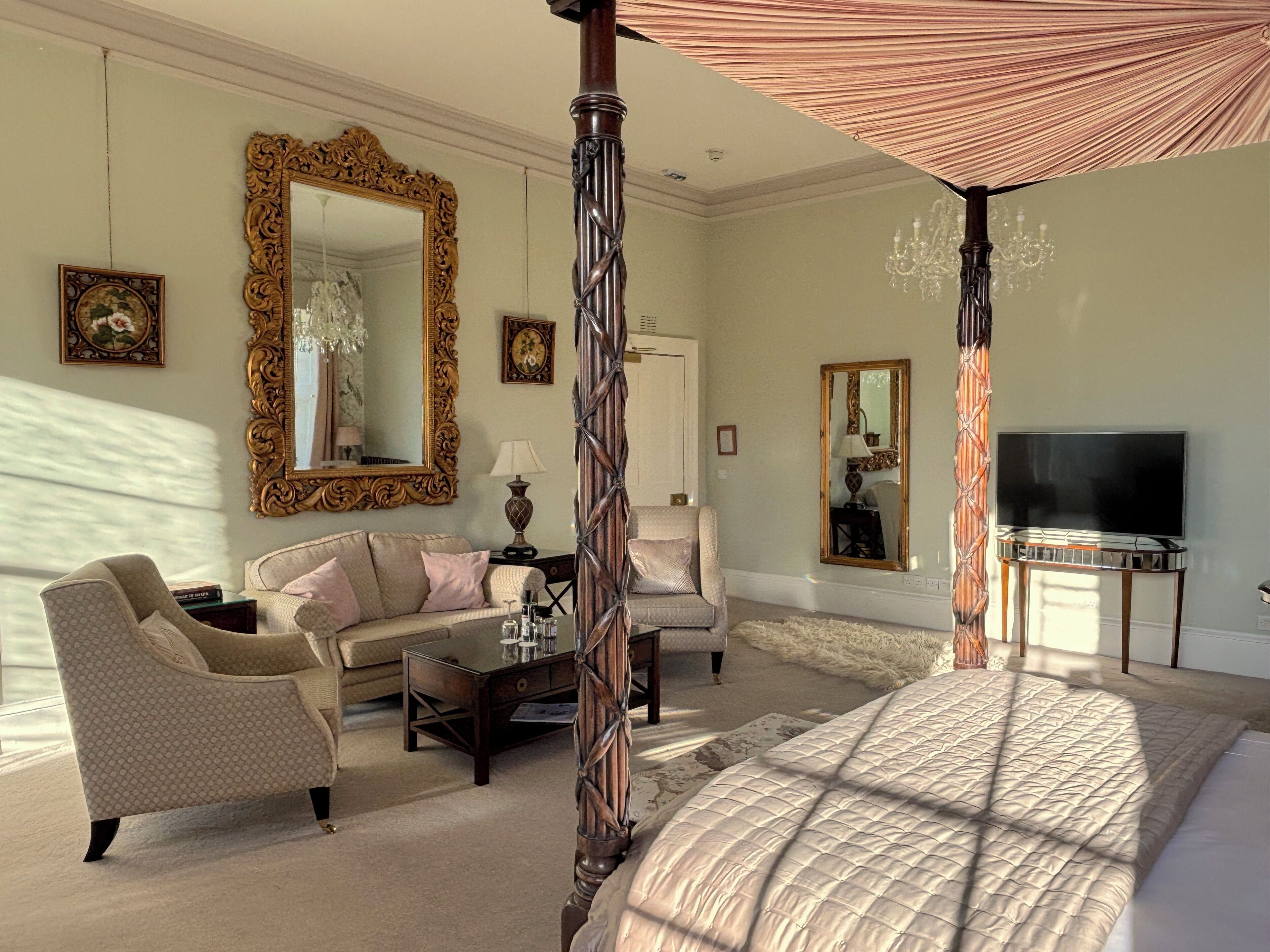 Foto - Carberry Tower Mansion House and Estate