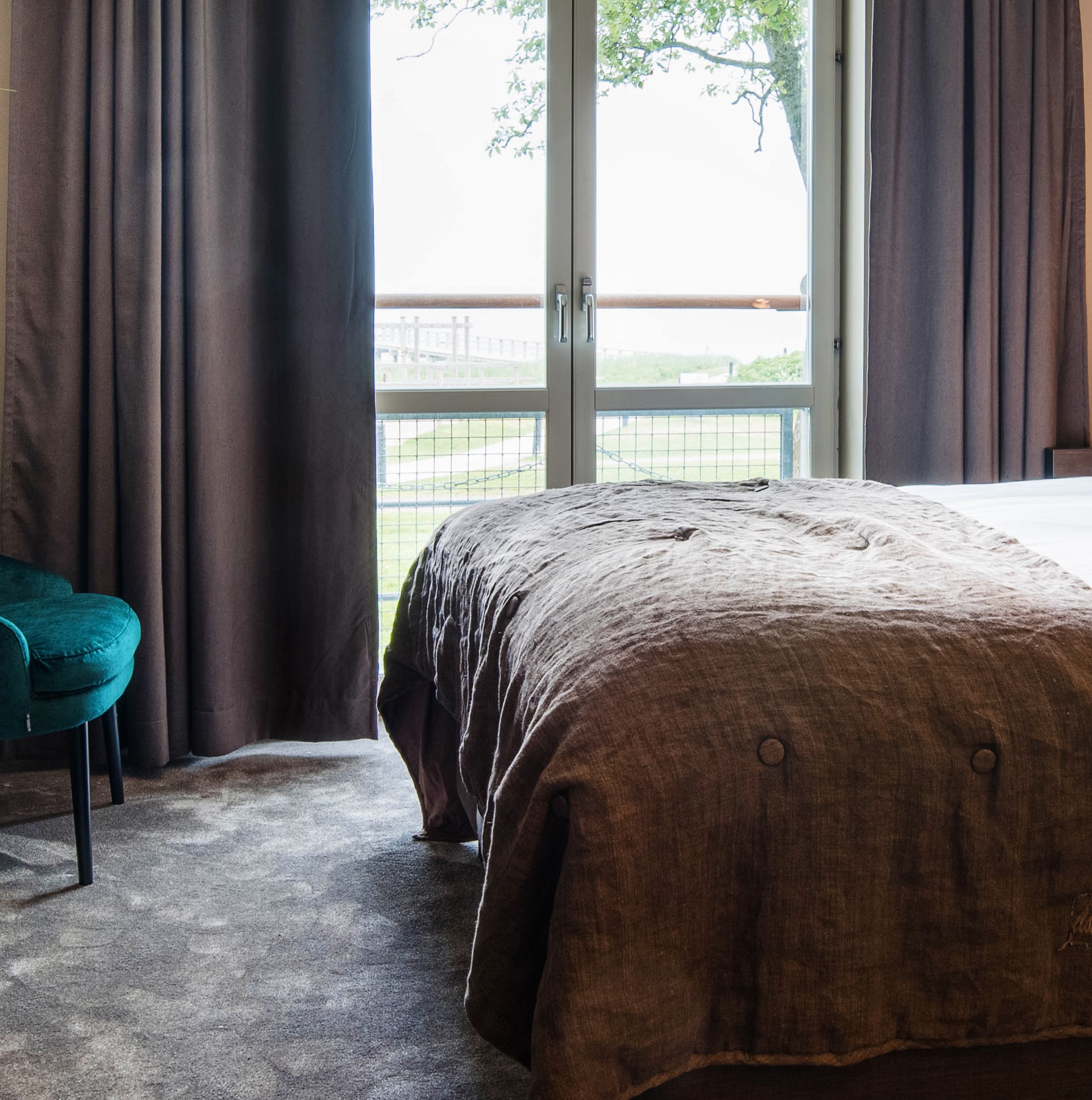 double room, sea view (main building, spa not included) | 1 bedroom, minibar, in-room safe, desk