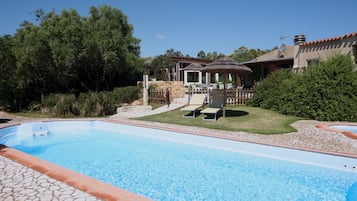 Utomhuspool