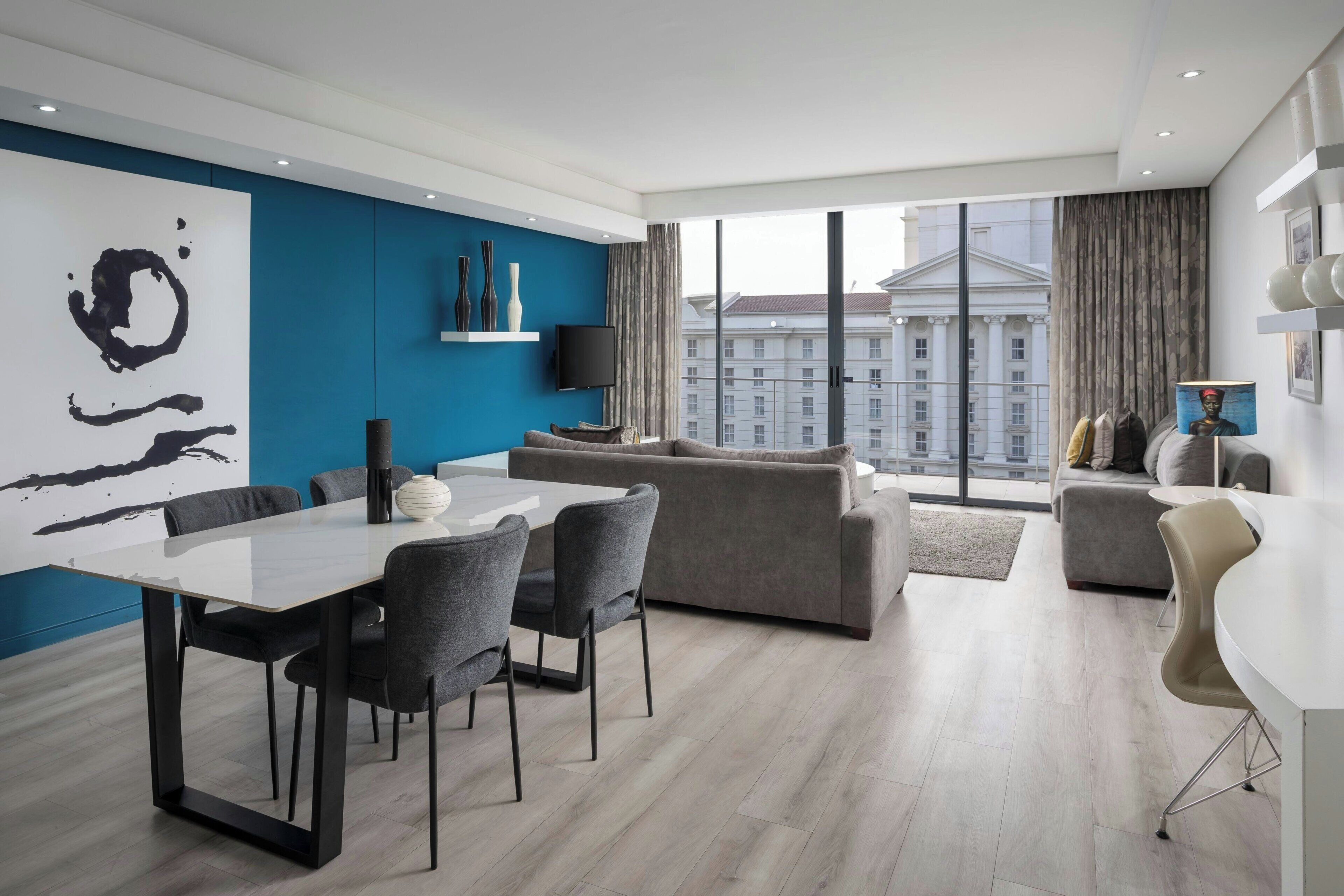 ラウンジ
