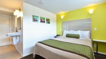 Standard Room, 1 Queen Bed, Accessible | 1 bedroom, premium bedding, desk, laptop workspace