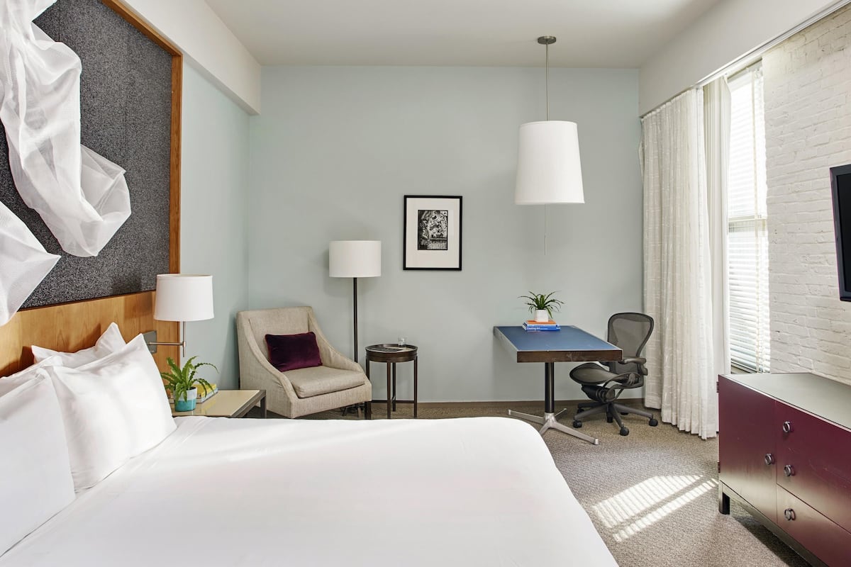 Premium bedding, down duvets, minibar, in-room safe