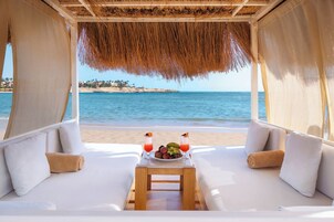 Private beach, sun loungers, beach umbrellas, beach towels