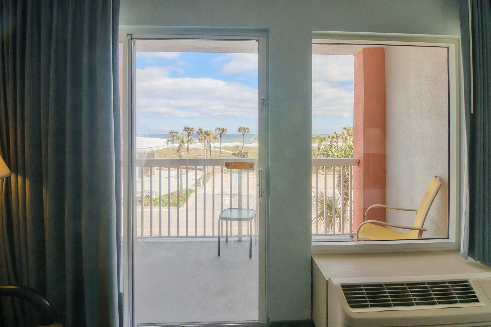 king w/ futon - 3rd floor | free wifi, bed sheets