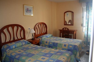 In-room safe, cribs/infant beds