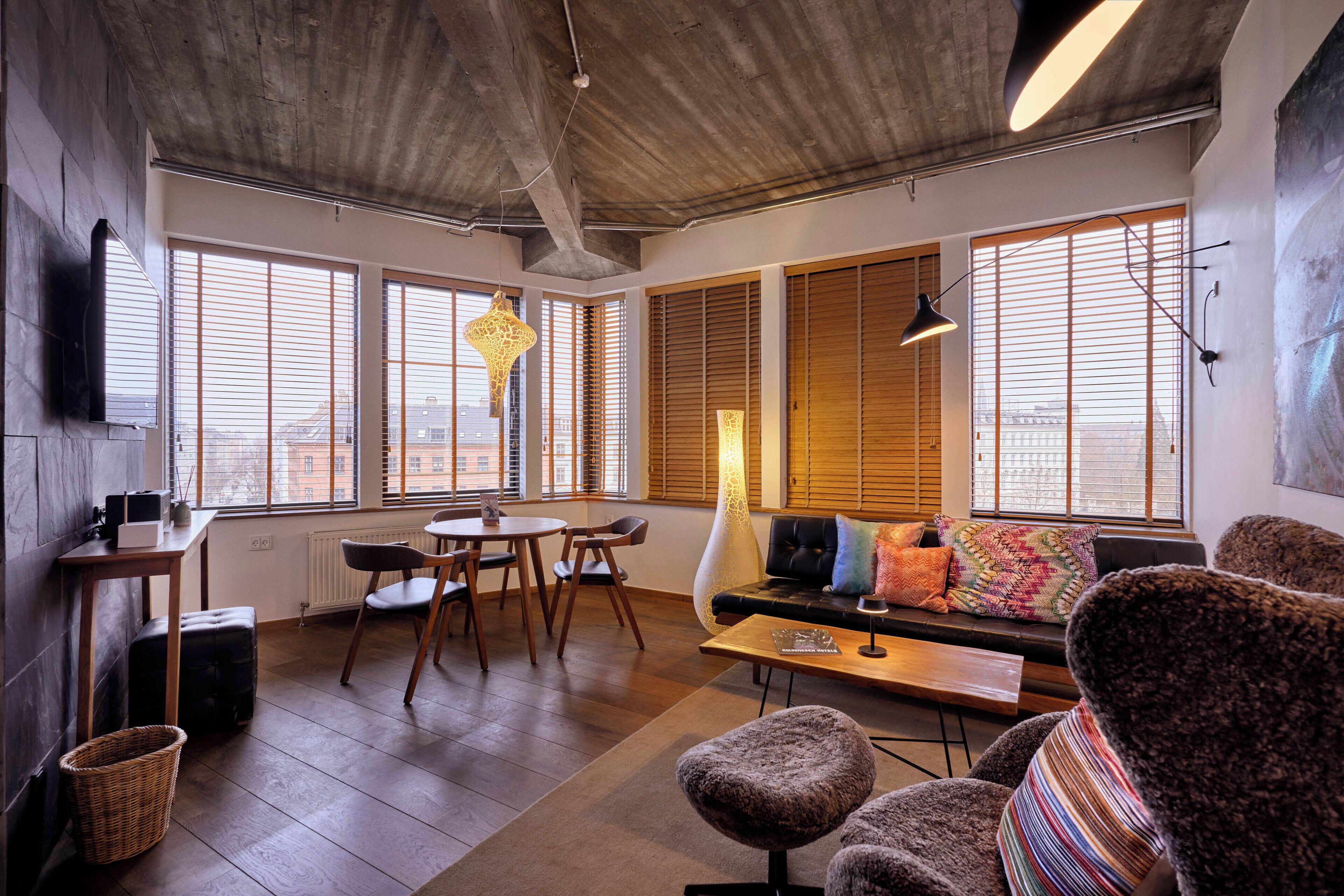 Deluxe studio suite | Hypoallergeen beddengoed, een minibar, een kluis op de kamer