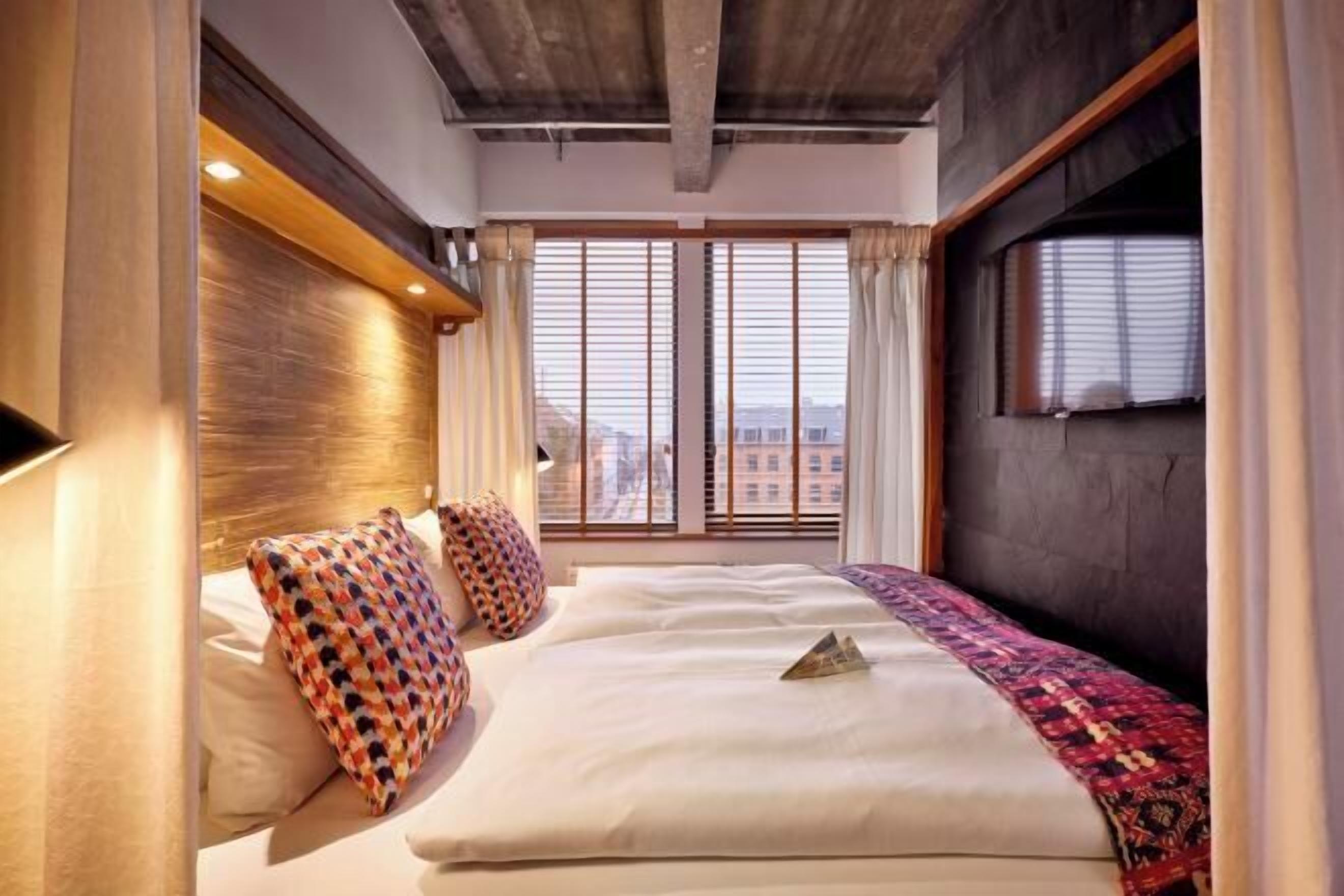 Literie hypoallergénique, minibar, coffres-forts dans les chambres