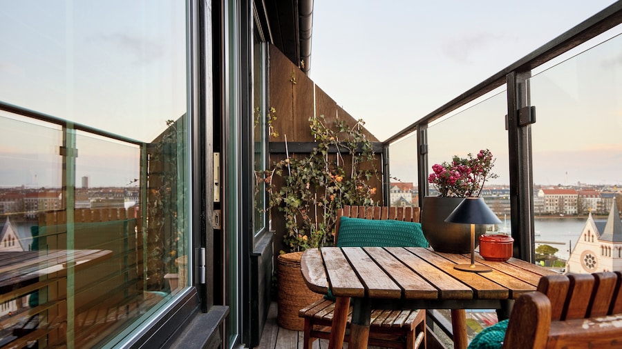 Manon Les Suites Guldsmeden