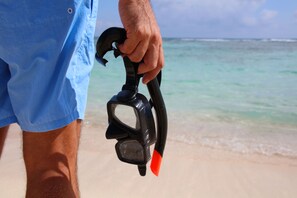 Nära stranden, vit sandstrand och gratis transport till/från stranden