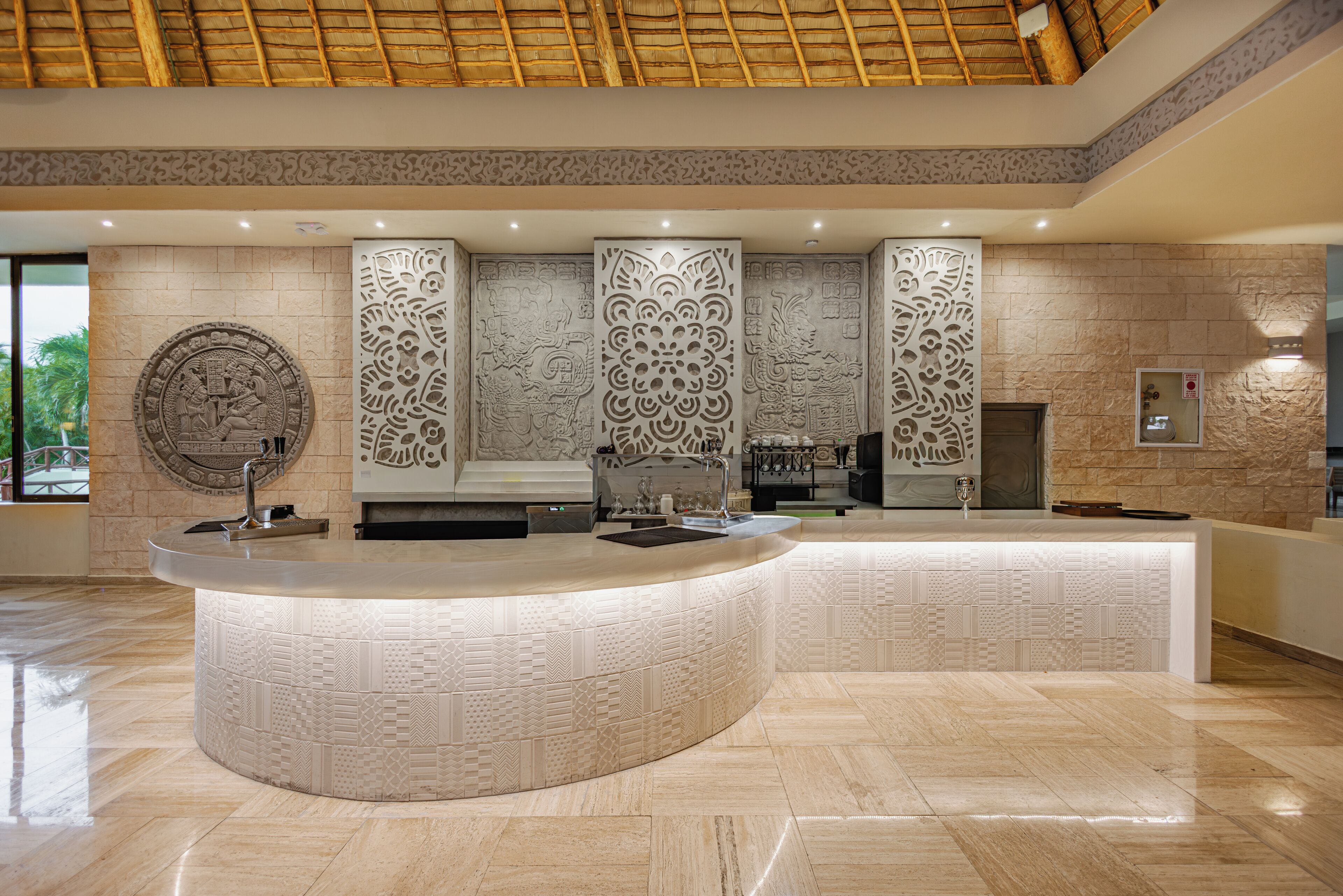 5 bars/lounges, swim-up bar, poolside bar