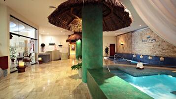 Een Turks bad/hammam, lichaamsbehandelingen, hydrotherapie