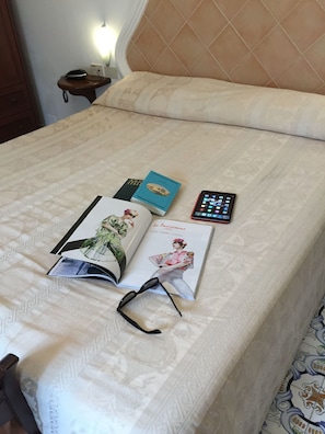 Premium bedding, in-room safe, desk, iron/ironing board - Mediterraneo Anacapri (Anacapri)