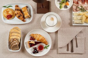 Desayuno buffet incluido todos los días