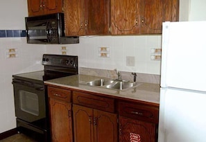 Fridge, microwave, coffee/tea maker
